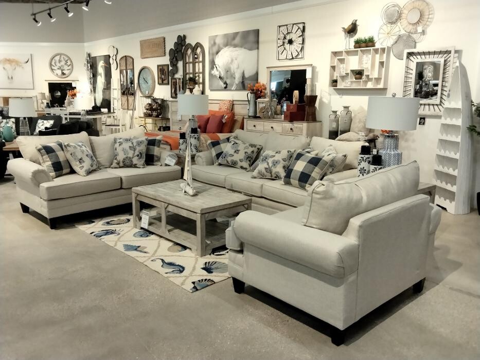 Images Regency Furniture