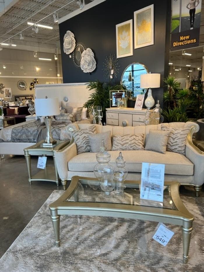 Images Regency Furniture