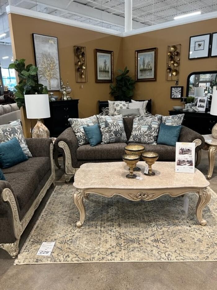 Images Regency Furniture