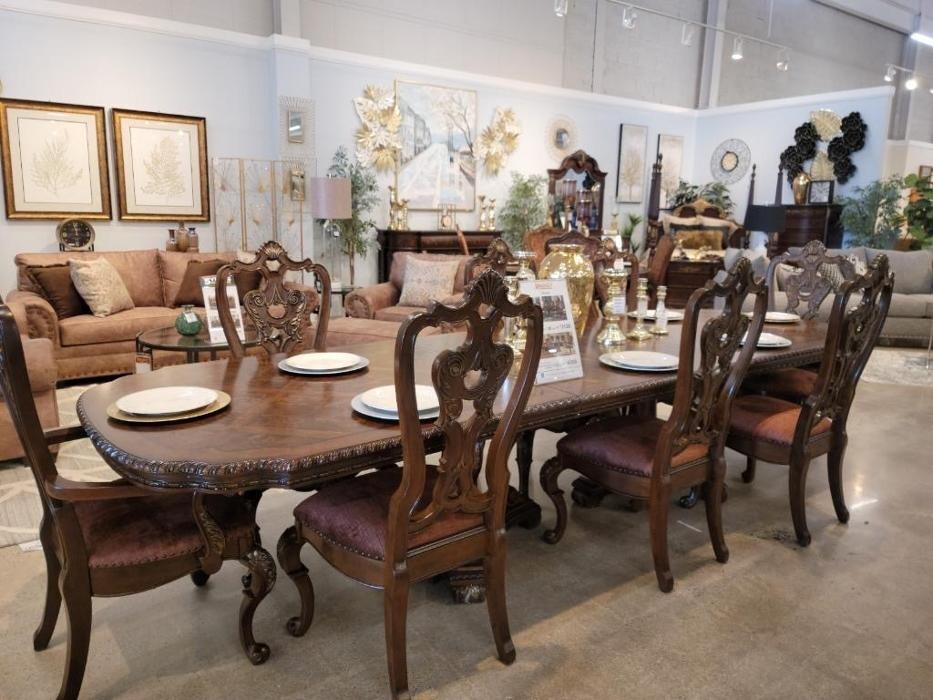 Images Regency Furniture
