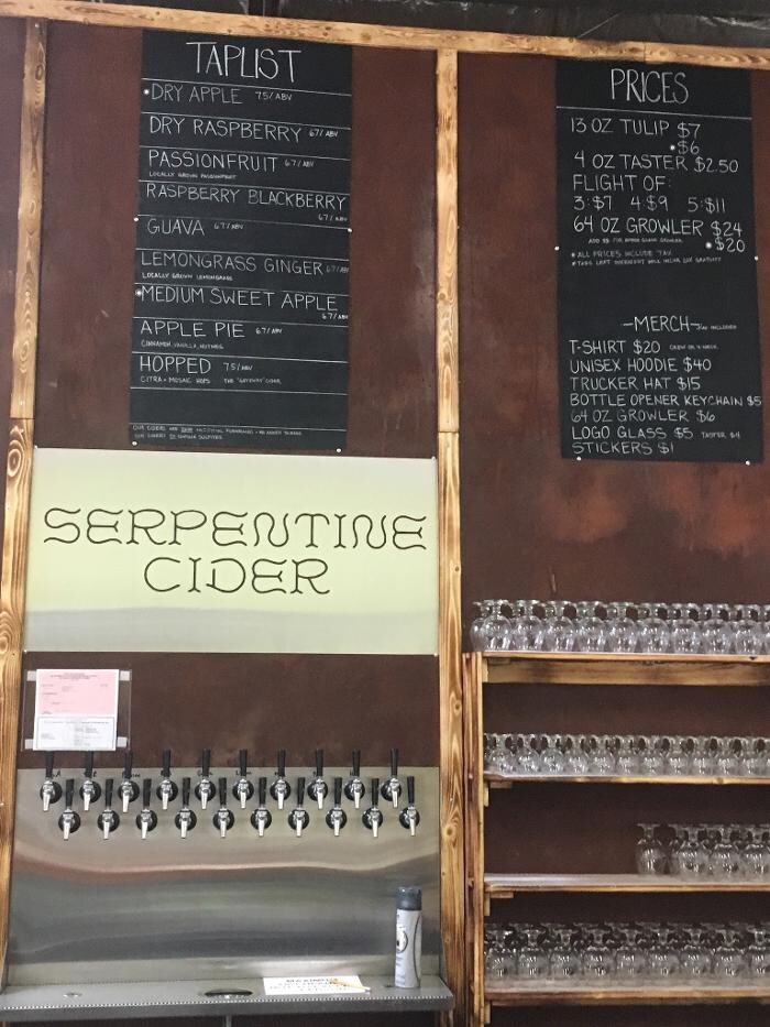 Images Serpentine Cider & Smokehouse