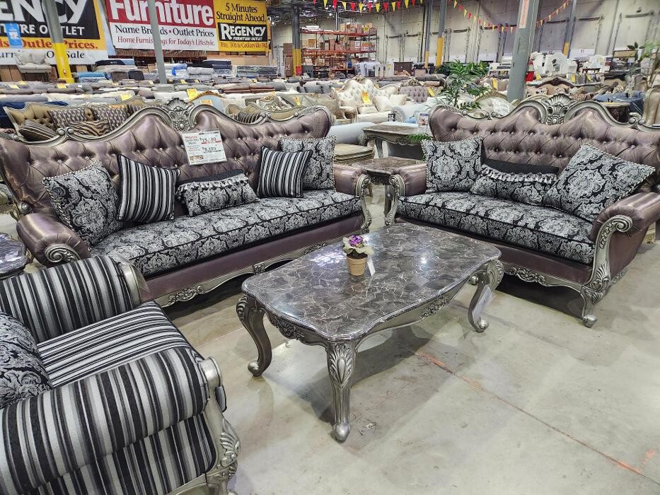Images Regency Furniture