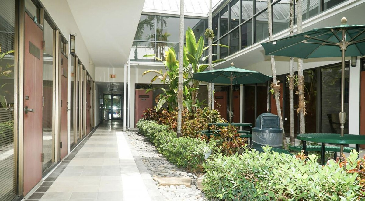 Images Miami Mental Wellness | Felipe Regueira, LMHC