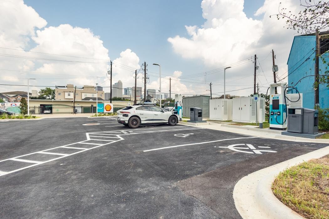 Images Shell Recharge Charging Station