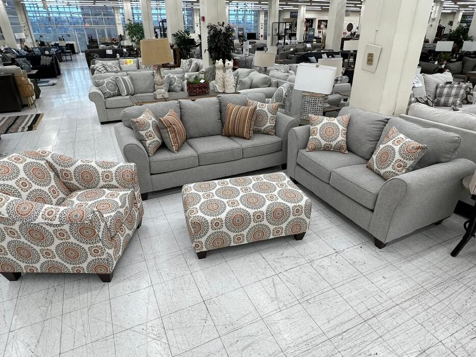 Images Regency Furniture