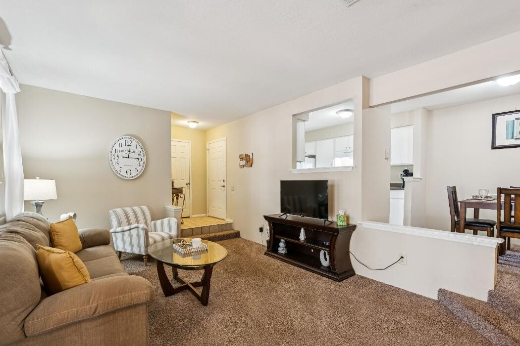 Images The Landing Apartments at Edgewater