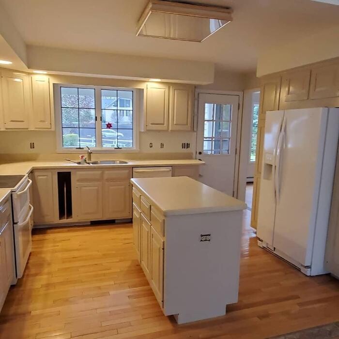 Images Leo's Painting and carpentry services