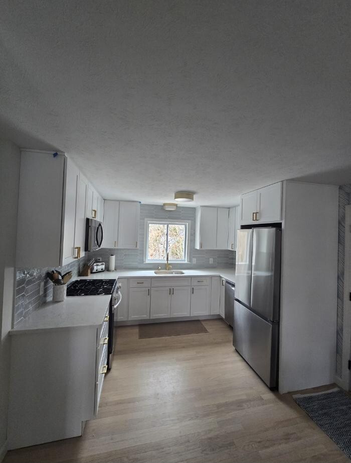 Images Leo's Painting and carpentry services