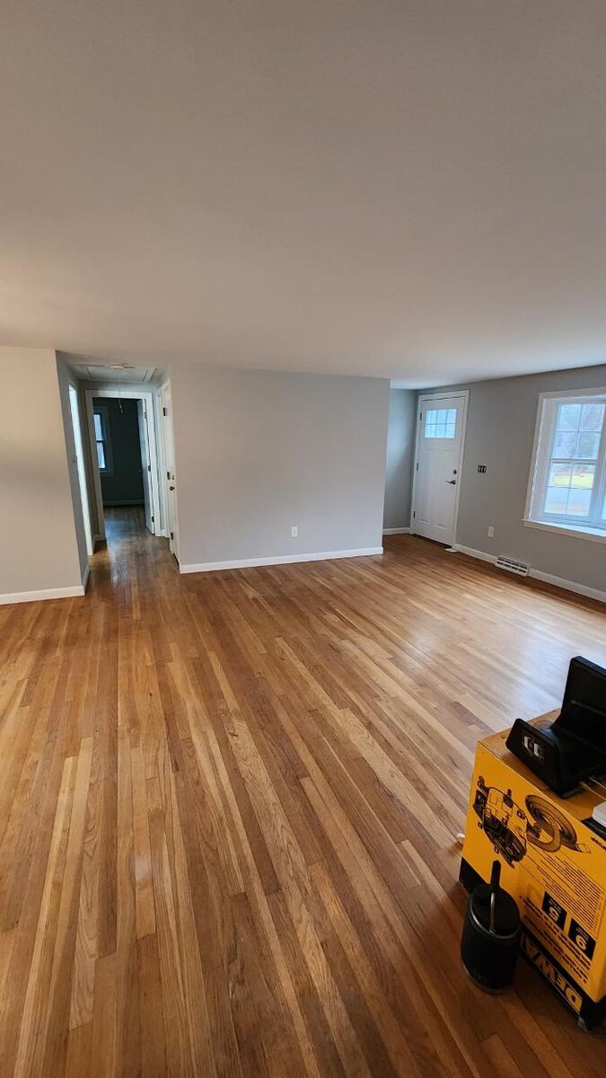Images Leo's Painting and carpentry services