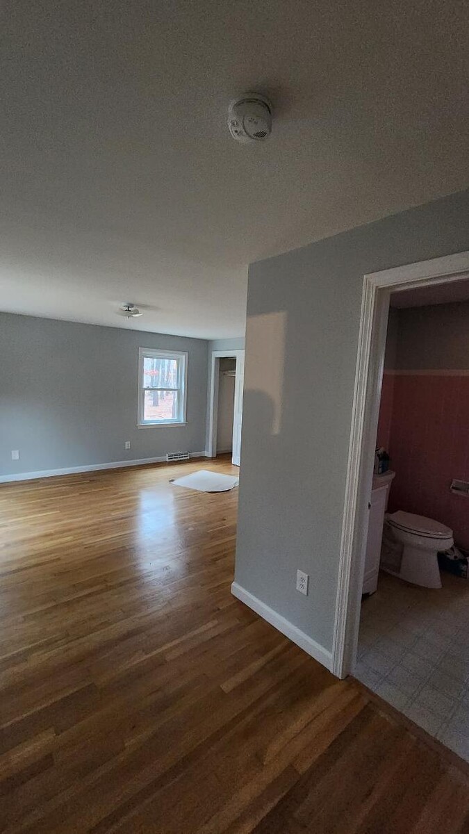 Images Leo's Painting and carpentry services