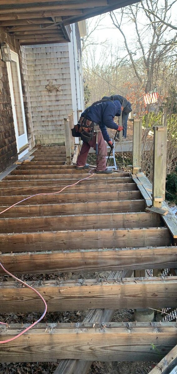Images Leo's Painting and carpentry services