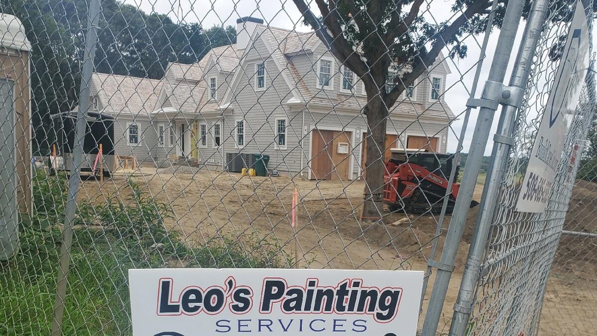 Images Leo's Painting and carpentry services