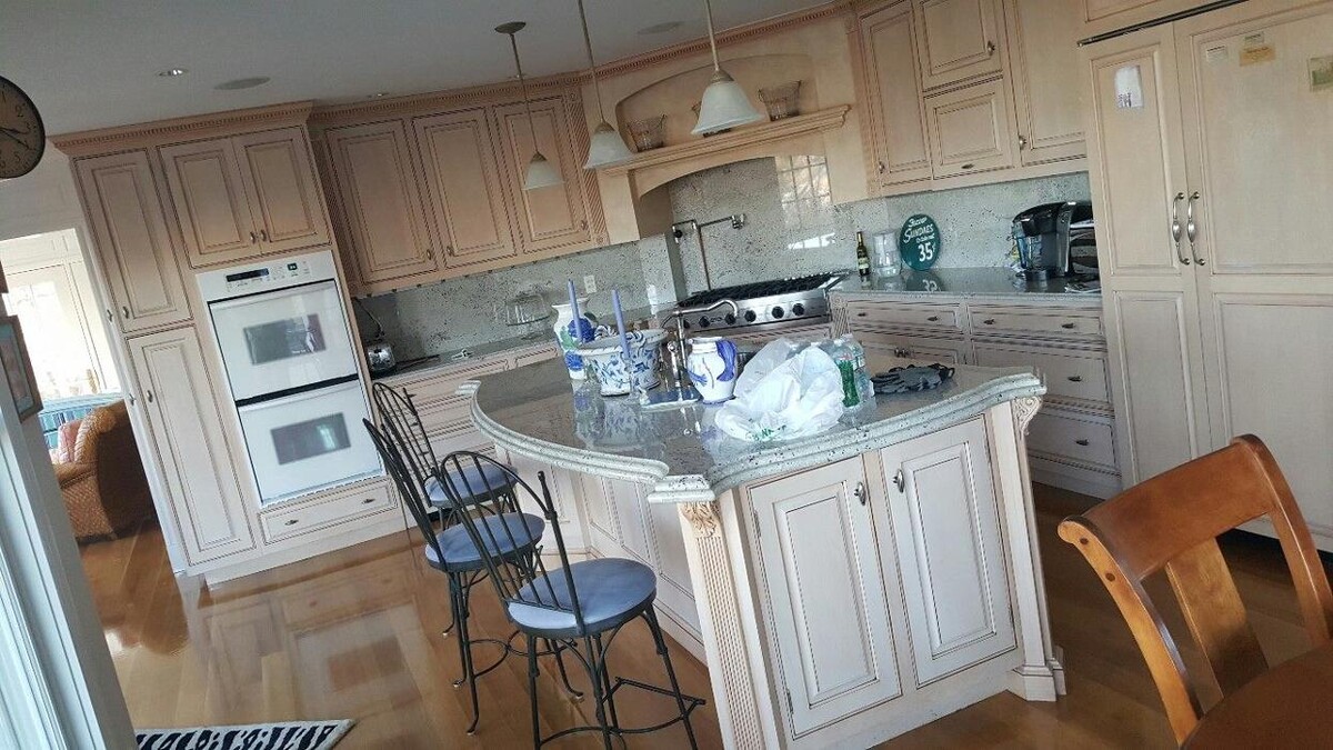 Images Leo's Painting and carpentry services