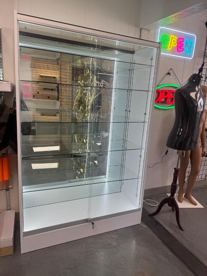 Images A&M Store Fixtures