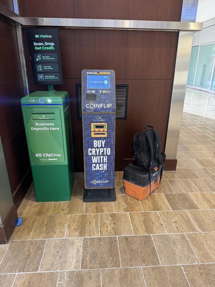 Images CoinFlip Bitcoin ATM - The Shops at Chestnut Hill (Newton)