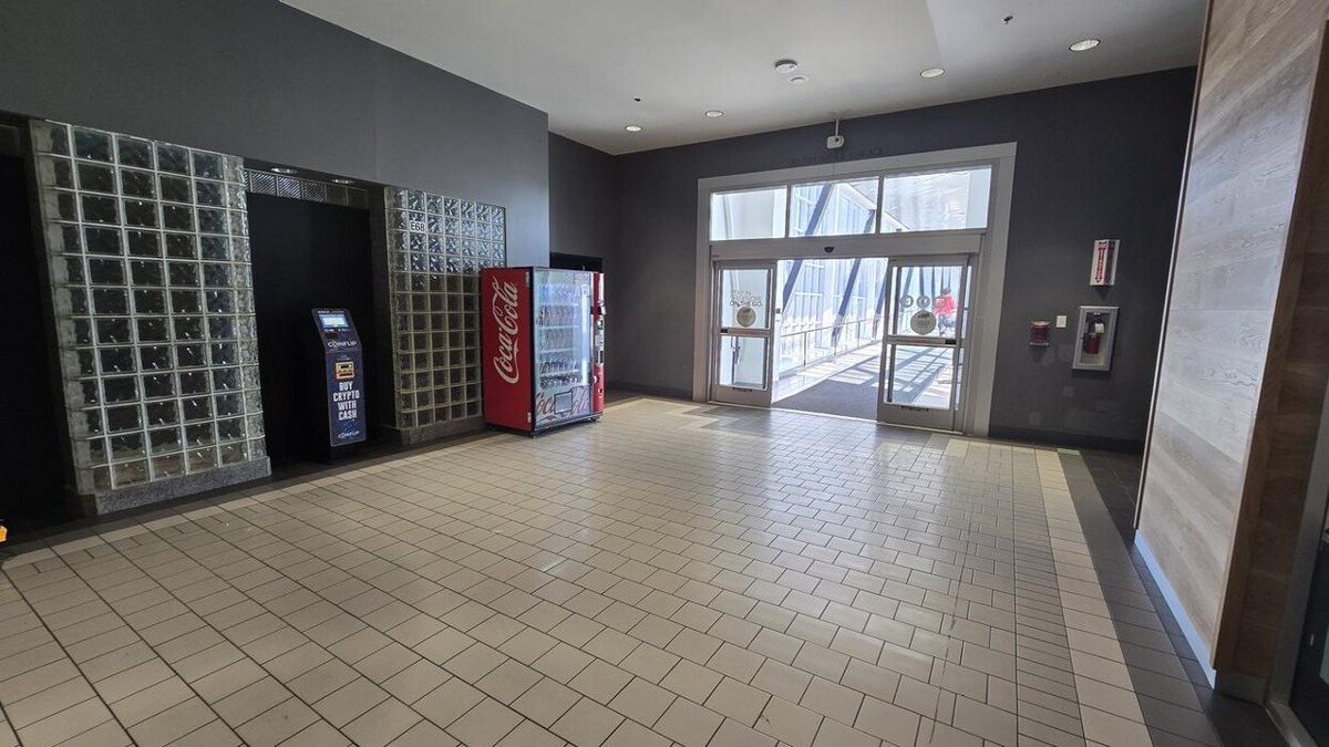 Images CoinFlip Bitcoin ATM - Anchorage 5th Avenue Mall (Anchorage)
