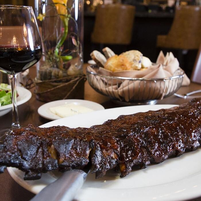 Images Louie's Steakhouse