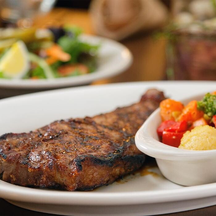 Images Louie's Steakhouse