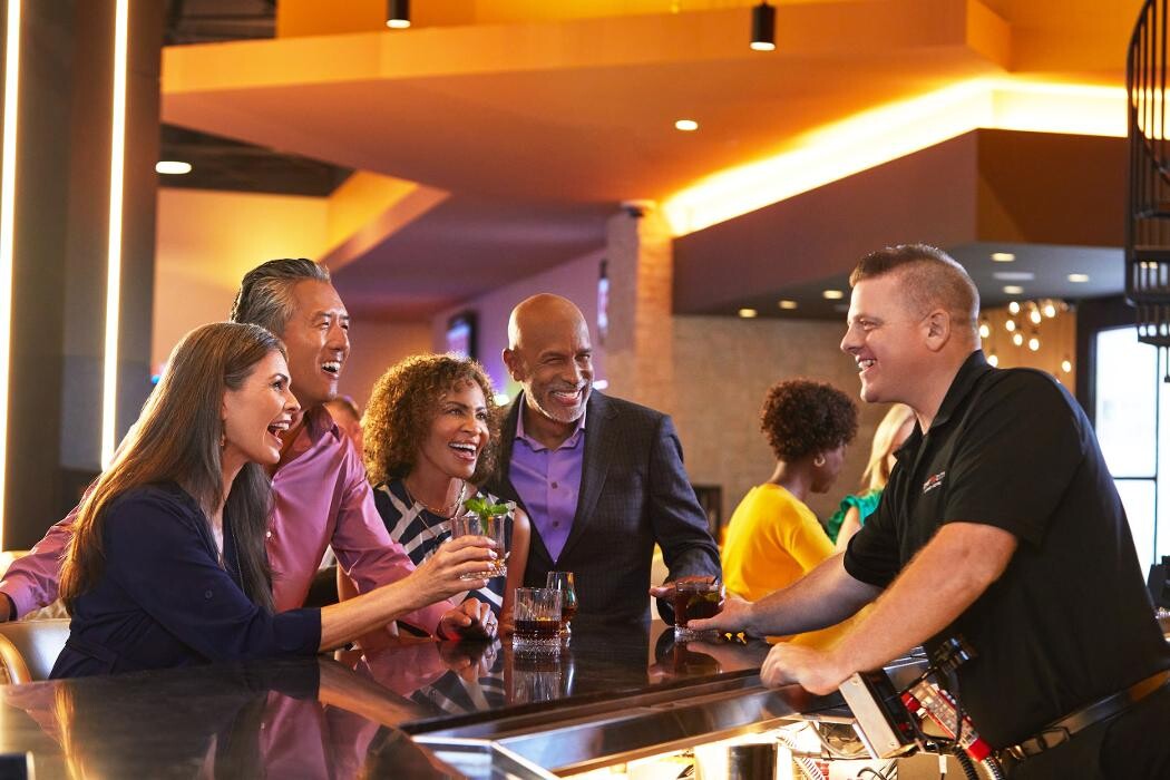Images Oliver's Chop House & Bourbon Bar at Derby City Gaming and Hotel