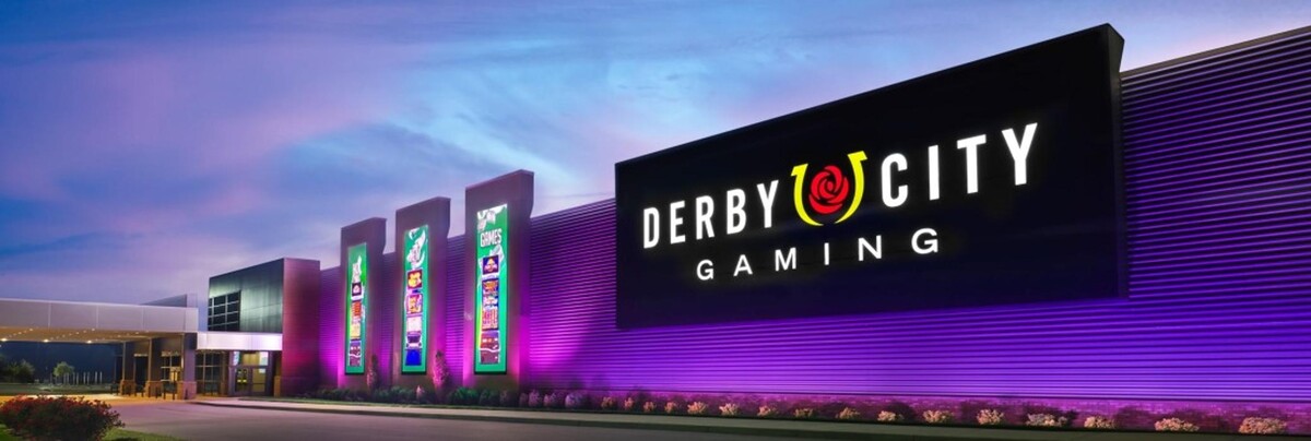 Images Center Bar at Derby City Gaming and Hotel
