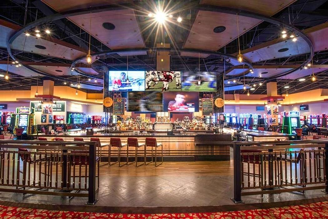 Images Center Bar at Derby City Gaming and Hotel