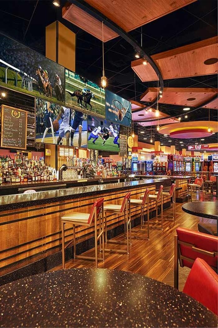 Images Center Bar at Derby City Gaming and Hotel