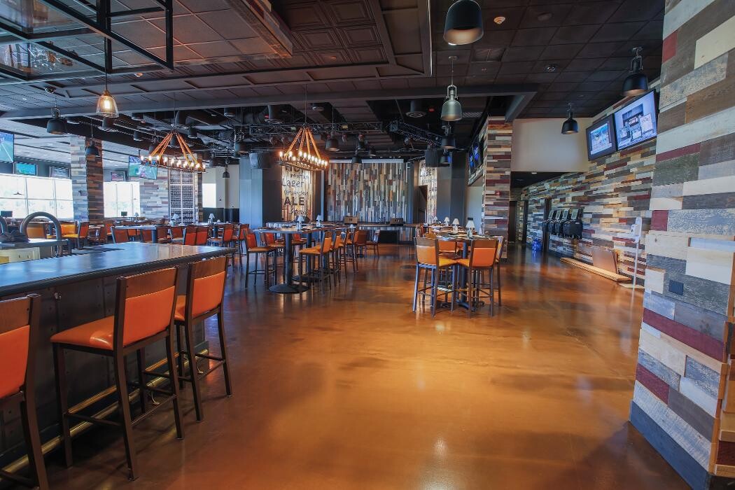 Images Churchill's Bourbon & Brew