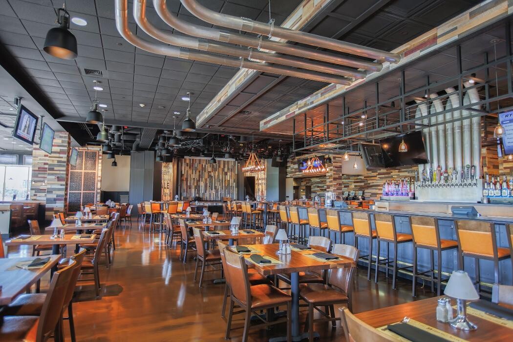 Images Churchill's Bourbon & Brew