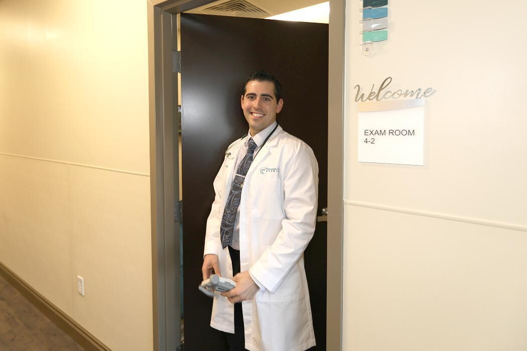 Images Sean Tarride, DO, FAOBOG