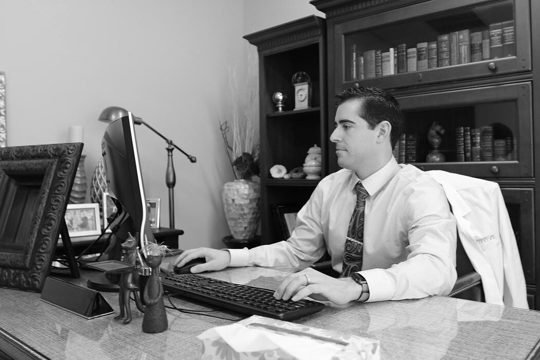 Images Sean Tarride, DO, FAOBOG