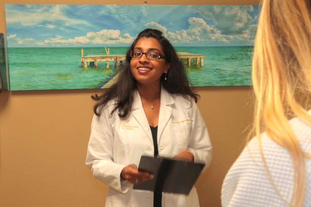 Images Prashanti Logeswaran, MD