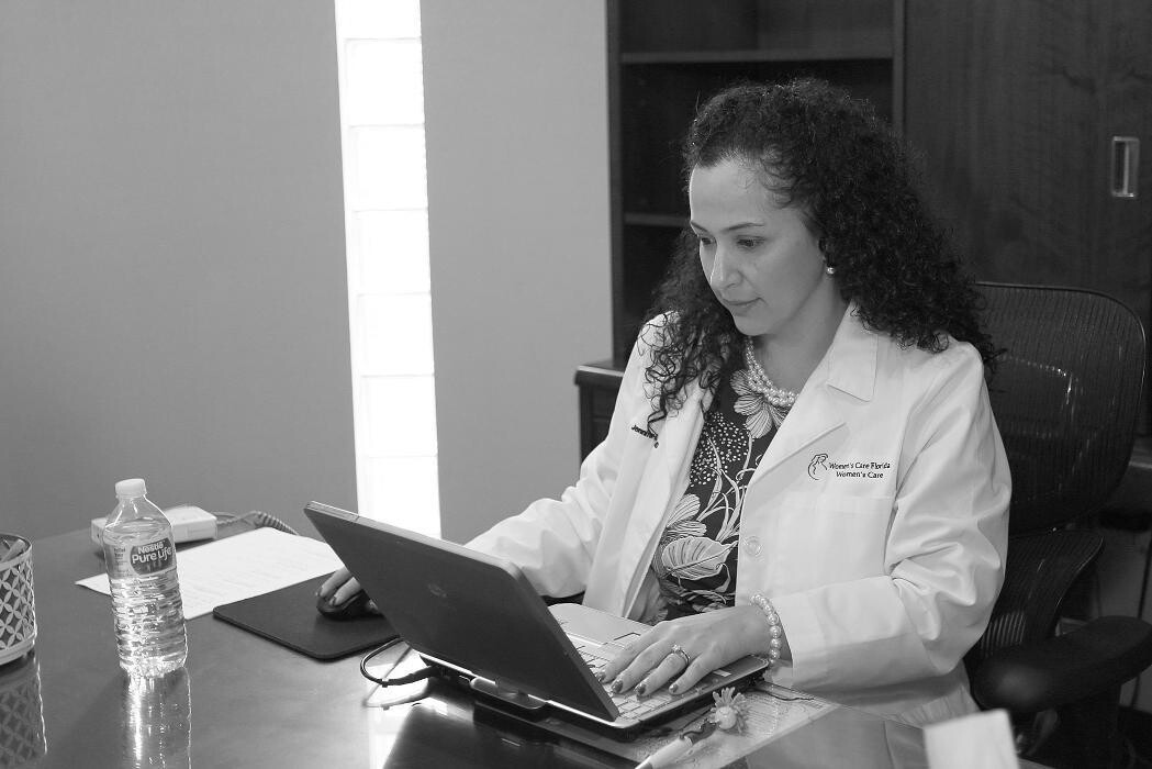 Images Jennifer Lopez Troy, MD