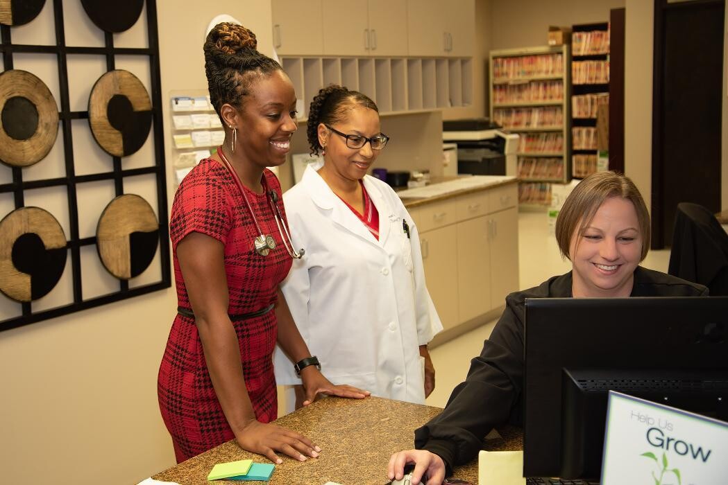 Images Lauren A. M. Davis, MD, FACOG