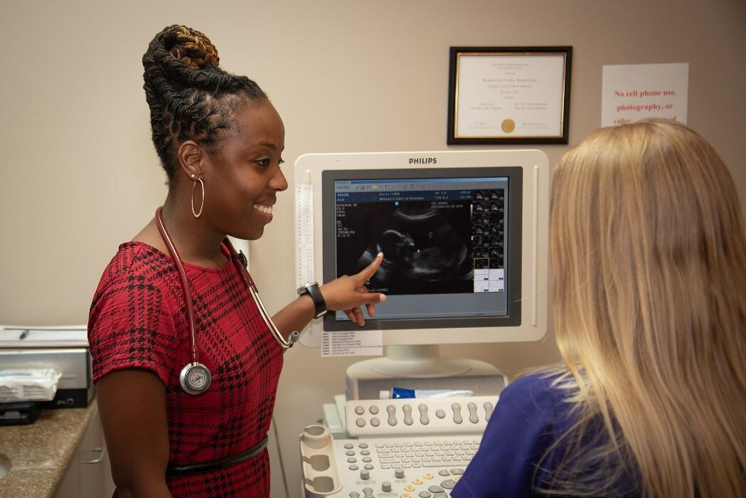 Images Lauren A. M. Davis, MD, FACOG