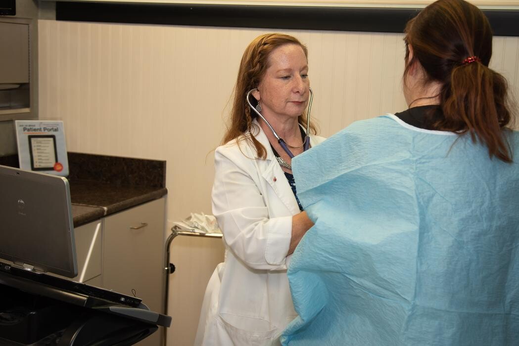 Images Lisa A. Martin, APRN