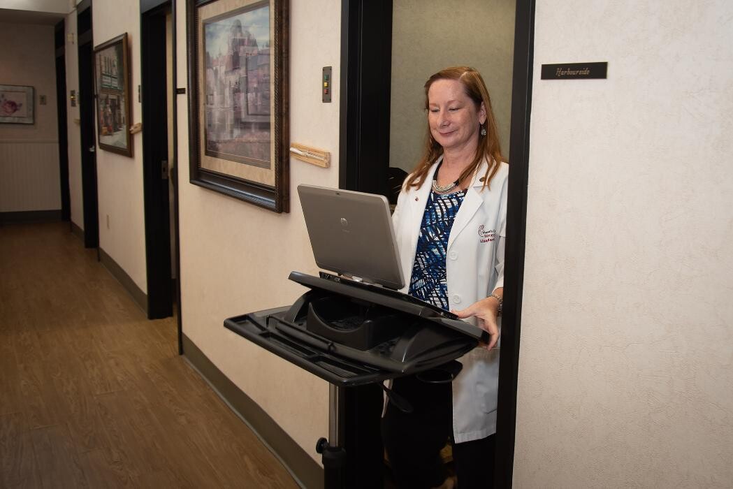 Images Lisa A. Martin, APRN