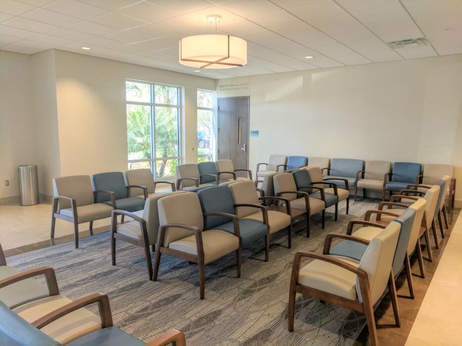 Images Evan Tummel, MD