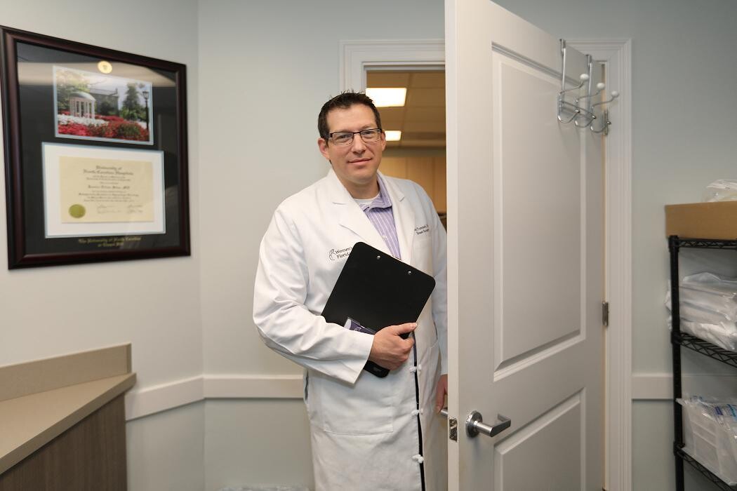 Images Evan Tummel, MD