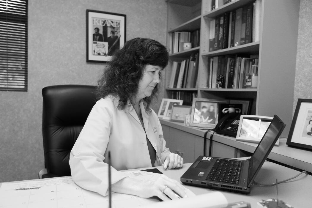 Images Heidi H. Arnold, MD