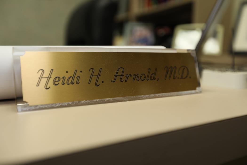 Images Heidi H. Arnold, MD