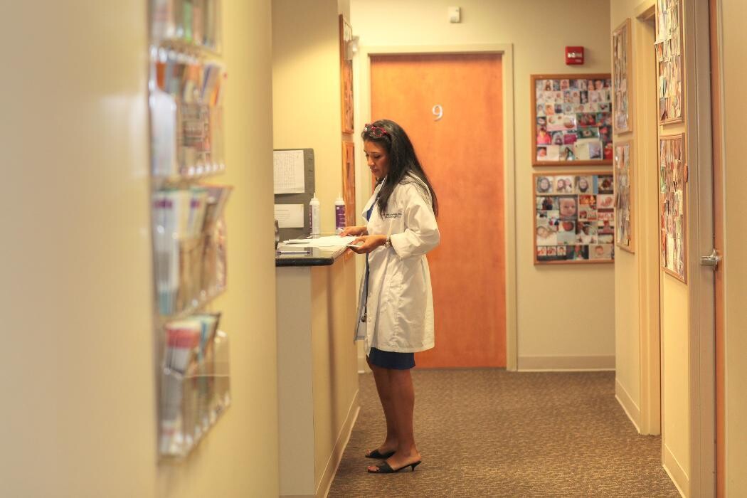 Images Ann Marie D'Heureux-Jones, MD, FACOG