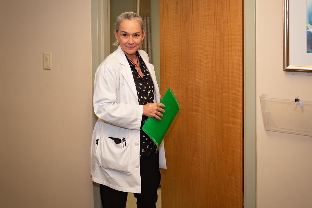 Images Cheryl Ryder, APRN