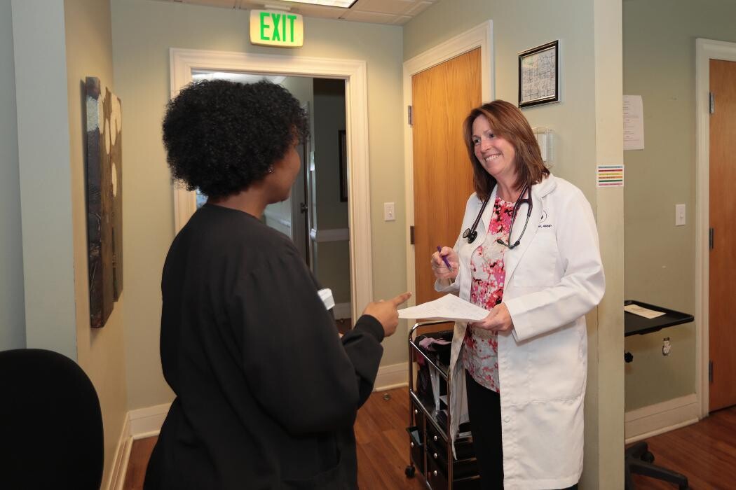 Images Deann Ryan, APRN, CNM