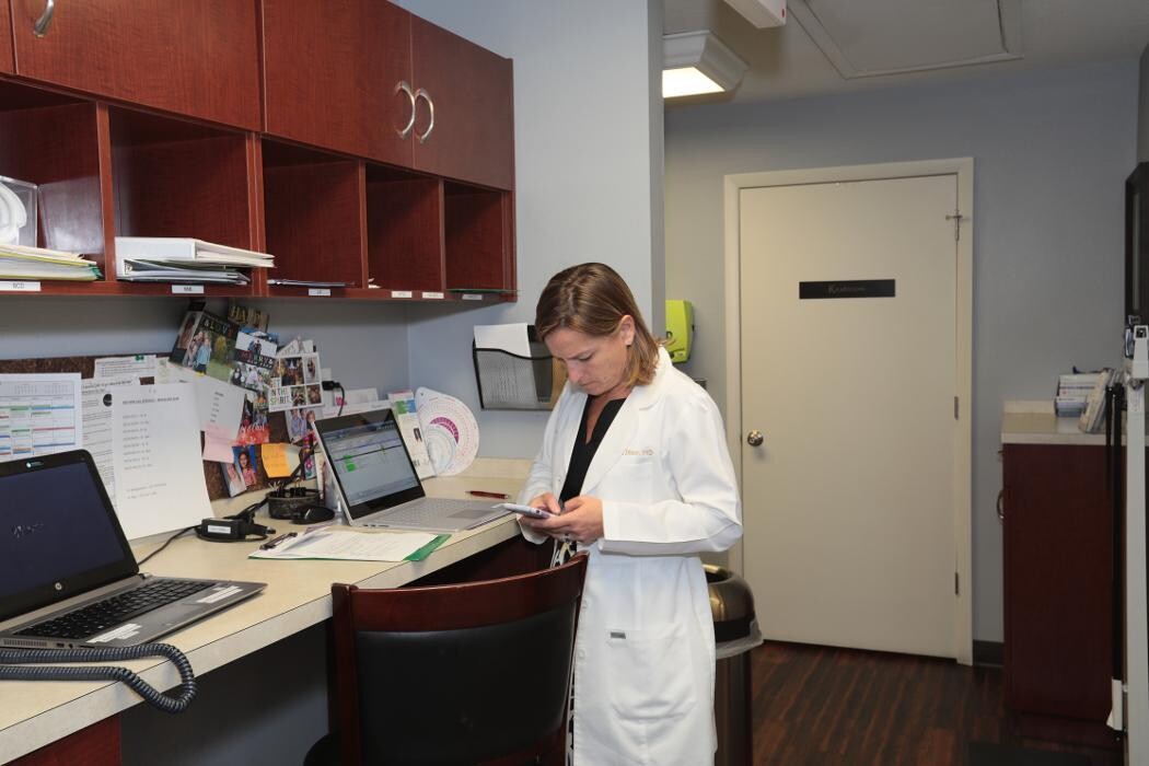 Images Beth Diner, MD