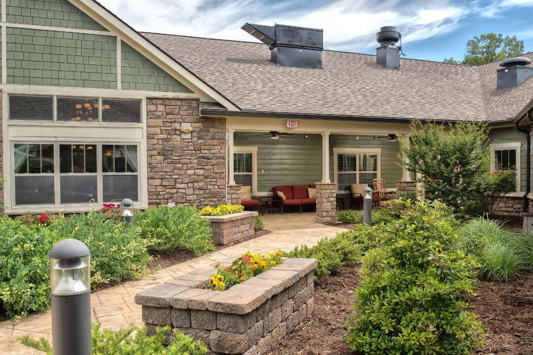 Images Dominion Senior Living of Crossville