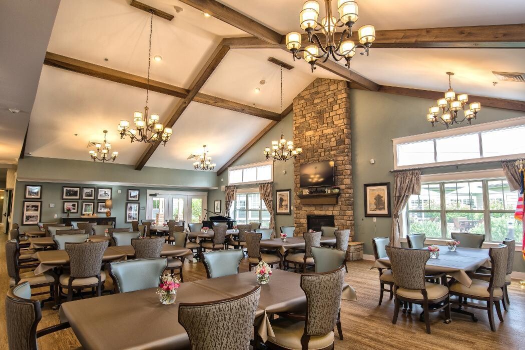 Images Dominion Senior Living of Crossville