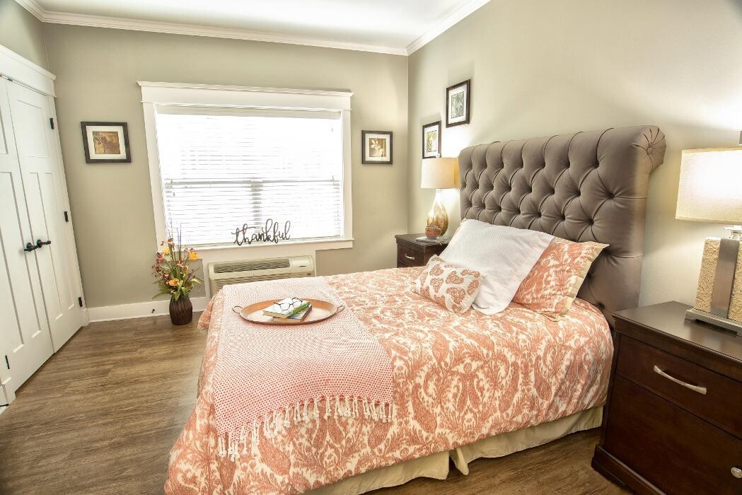 Images Dominion Senior Living of Crossville