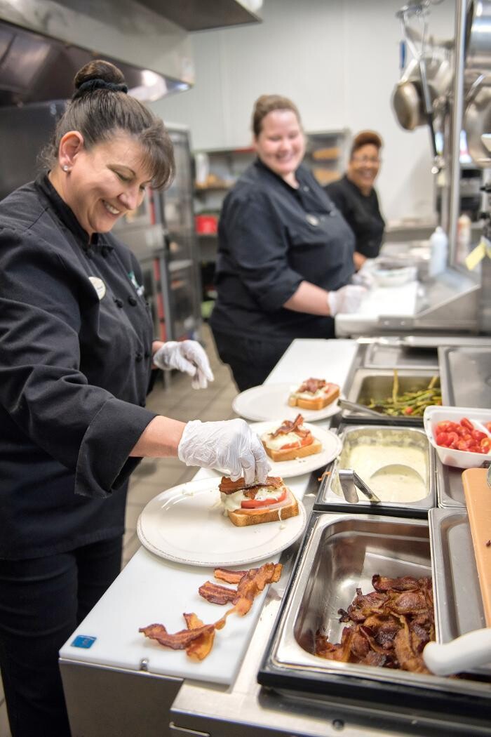 Images Dominion Senior Living of Frankfort