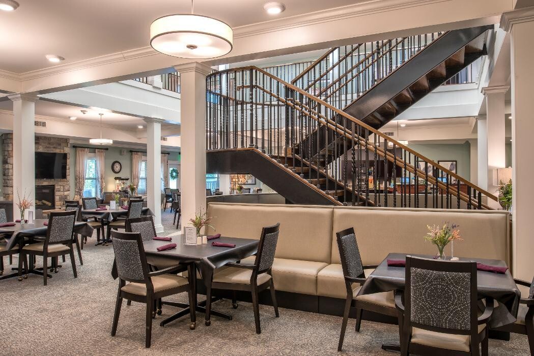 Images Dominion Senior Living of Frankfort