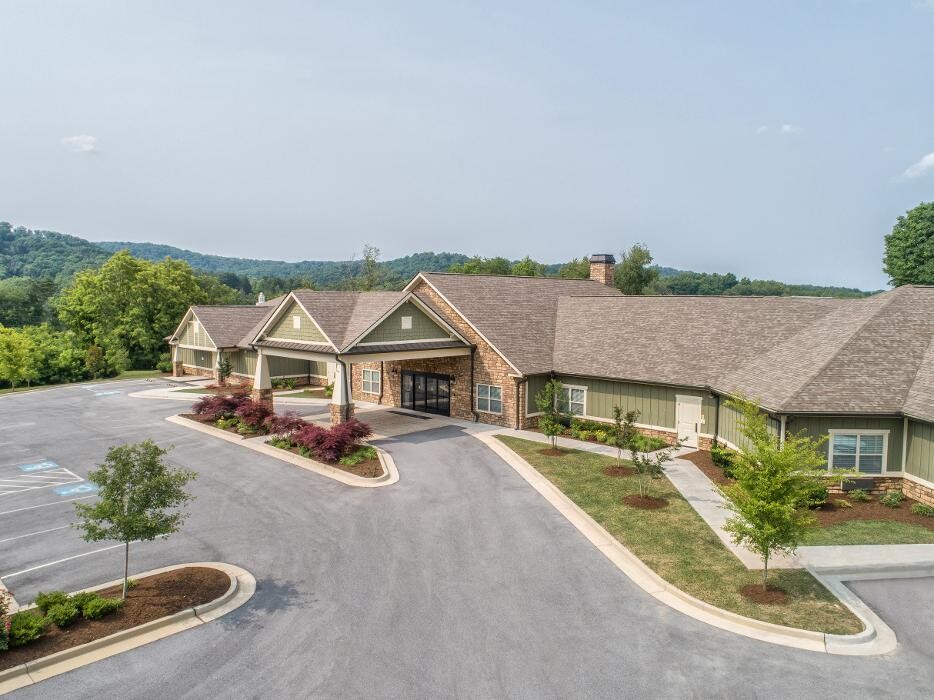 Images Dominion Senior Living of Bristol